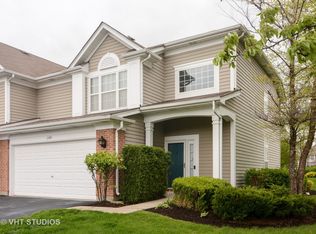 1390 E Baronet Ln #421, Palatine, IL 60074