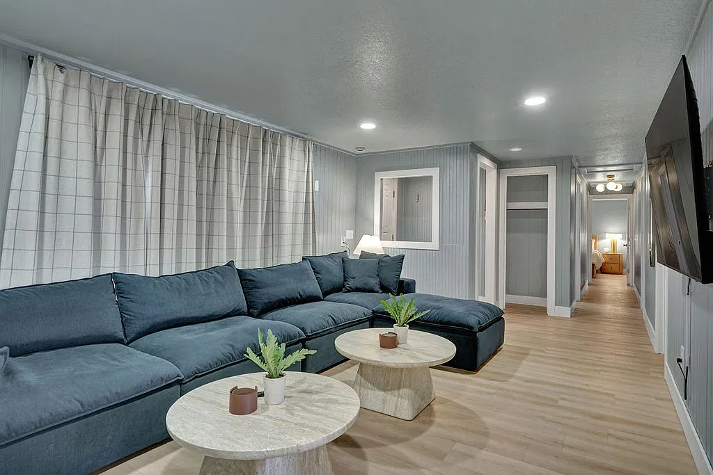 3 bed, 1215 sqft, $1,650 — Photo 2