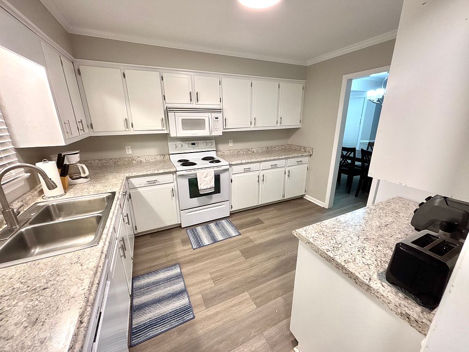 1st image of 2905 Sussex St