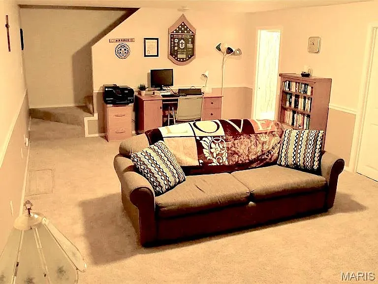 347 Logan Dr — Photo 23