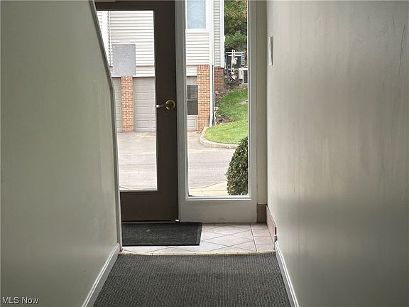 3rd image of 1444 Buckingham Gate Blvd Unit C
