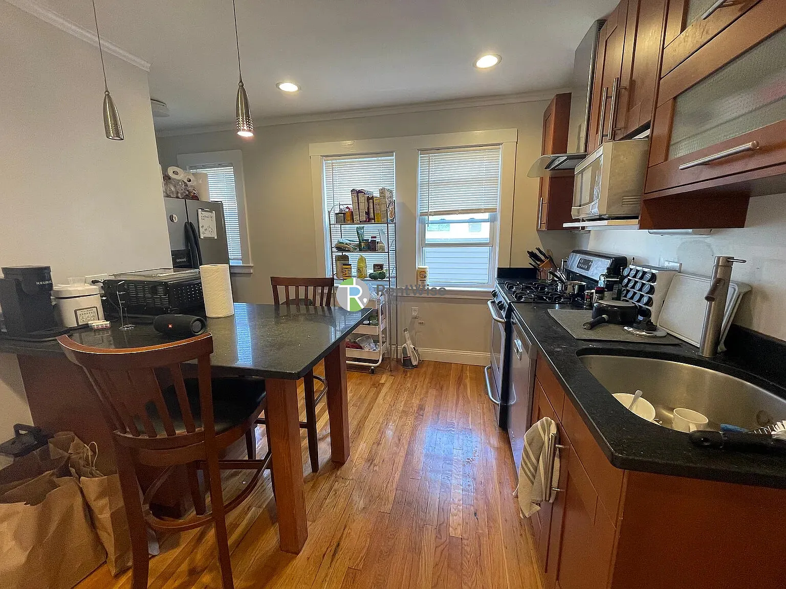 4 bed, 1.0 bath, $5,800 — Photo 3
