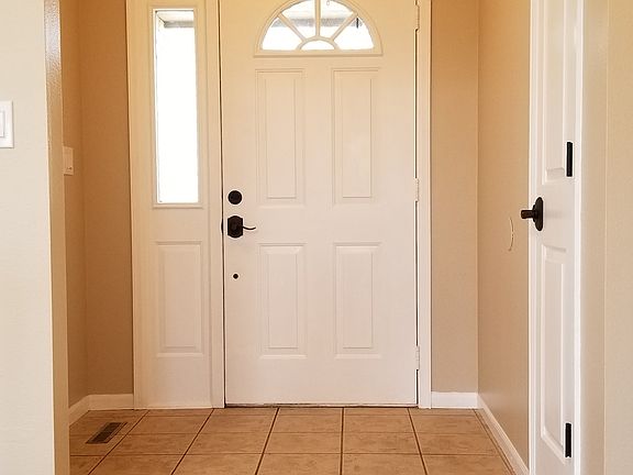 4th image of 324 N 44th Avenue Ct
