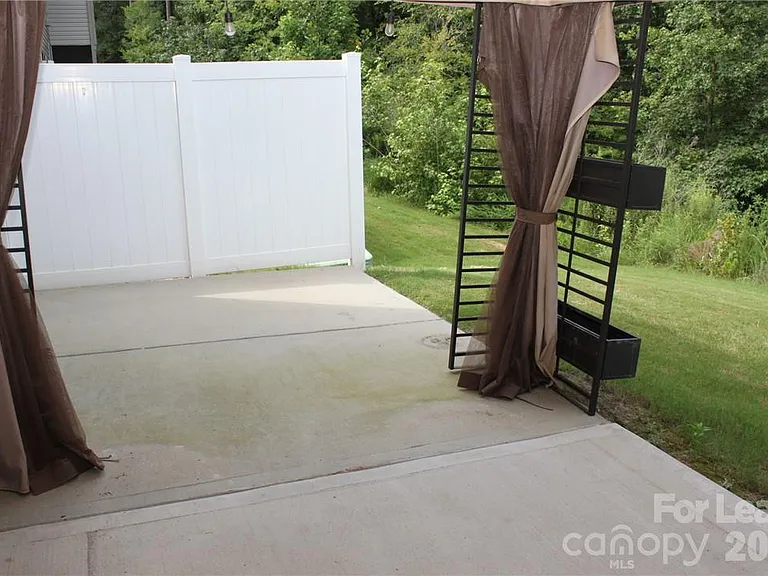 6017 Sweetbay Ln — Photo 31