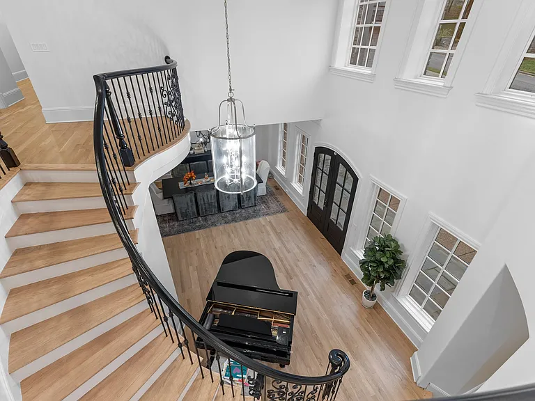 1415 Richland Woods Ln — Photo 11