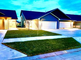 925 Lingonberry Ln #925, Lindsborg, KS 67456