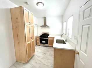 324 W Opp St #5, Wilmington, CA 90744