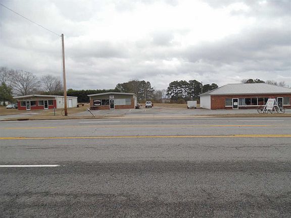 4th image of 85 Shelton Dr