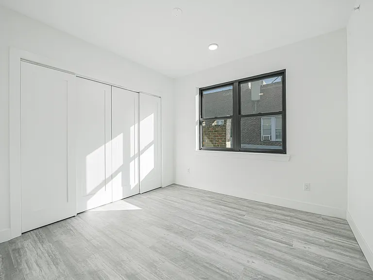 4614 Kennedy Blvd #203 — Photo 3