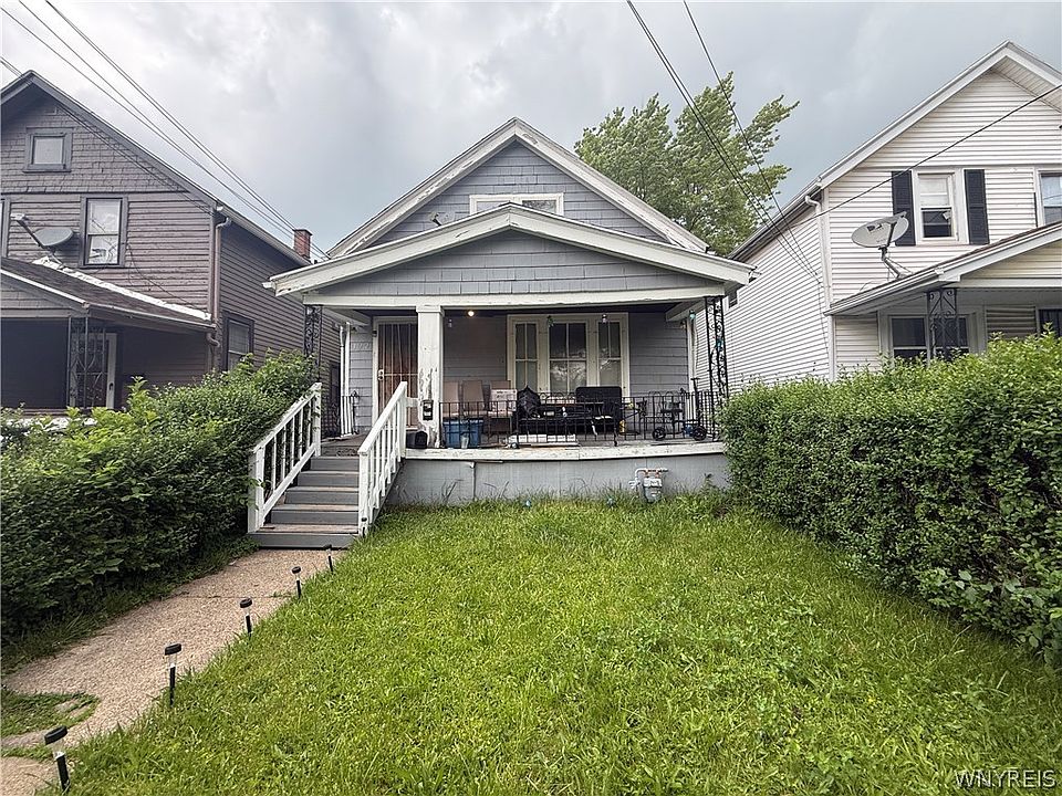 1st image of 172 Hastings Ave