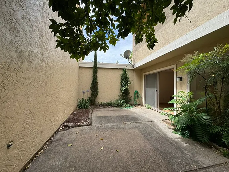 1644 Candelero Ct — Photo 19