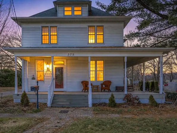 373 S 4th St, Sainte Genevieve, MO 63670