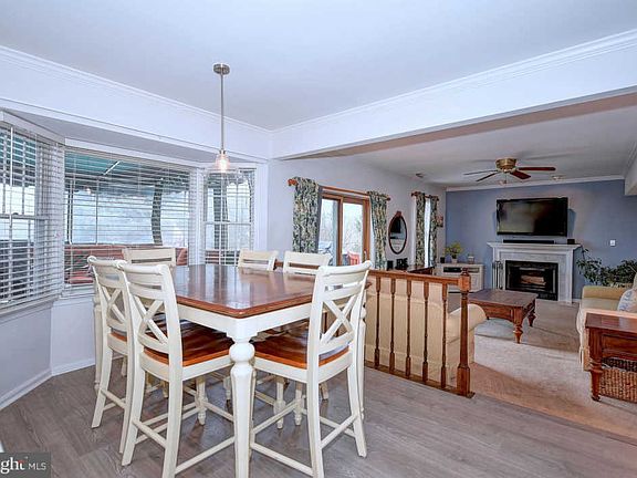 5th image of 1301 Cheshire Ln