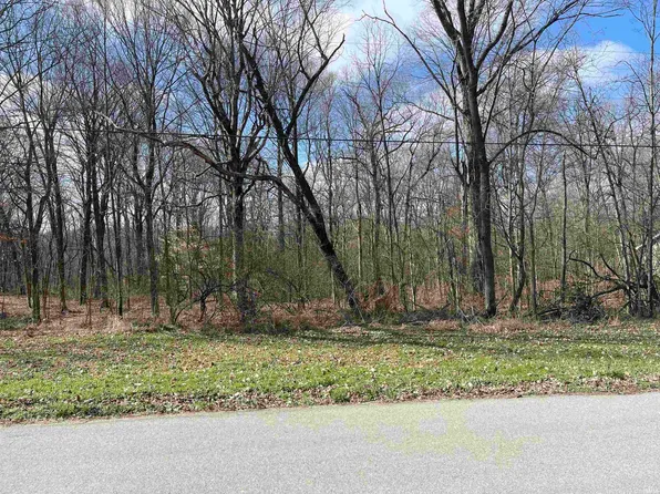 6707 N Maple Grove Rd, Bloomington, IN 47404