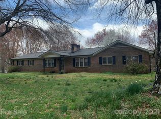 237 Ashbrook Rd, Statesville, NC 28677