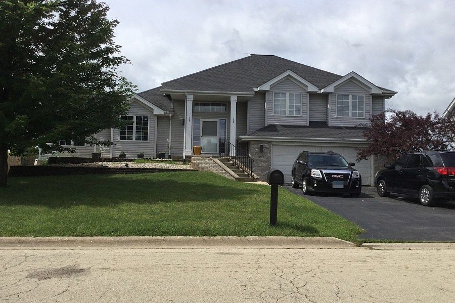 1st image of 13322 Stamford Ln