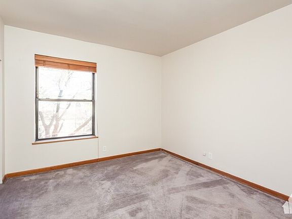 3rd image of 1022 N Oakley Blvd #3OP