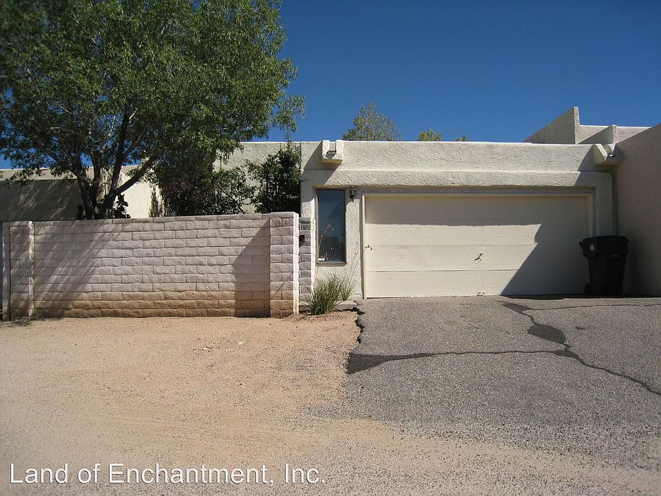 1st image of 5805 Cubero Dr NE