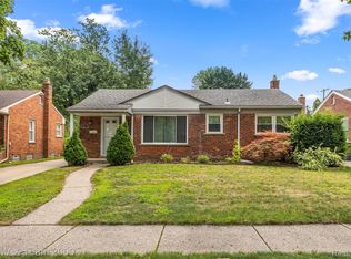 1961 Pelham Rd, Dearborn, MI 48124