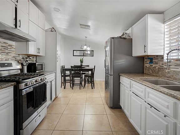 2nd image of 11848 Chadron Ave