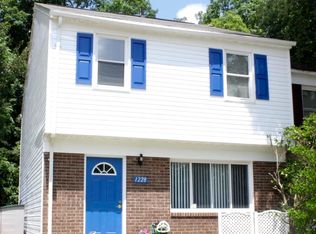 1228 Thomas Jefferson Pl, Fredericksburg, VA