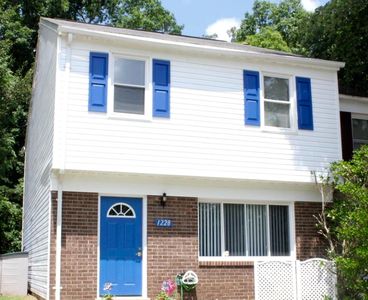 1228 Thomas Jefferson Pl, Fredericksburg, VA, 22405