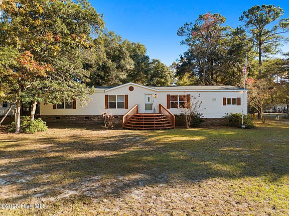 5th image of 685 Beachwood Drive SE