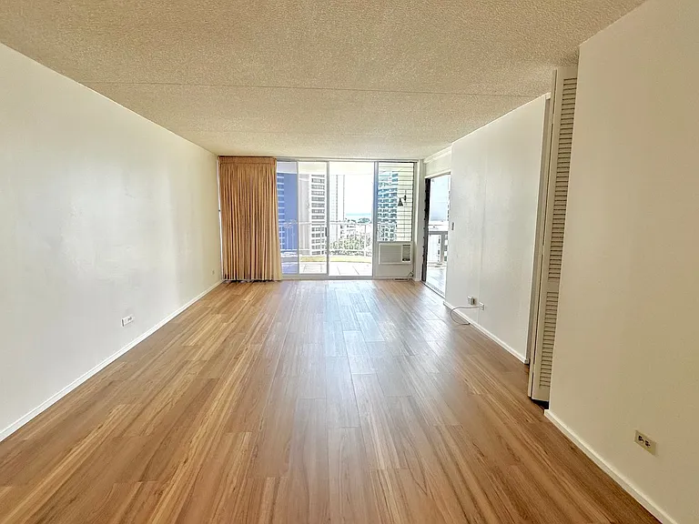 469 Ena Rd #1610 — Photo 3