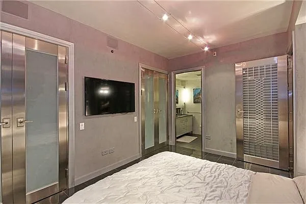 Rented by Douglas Elliman | media 4