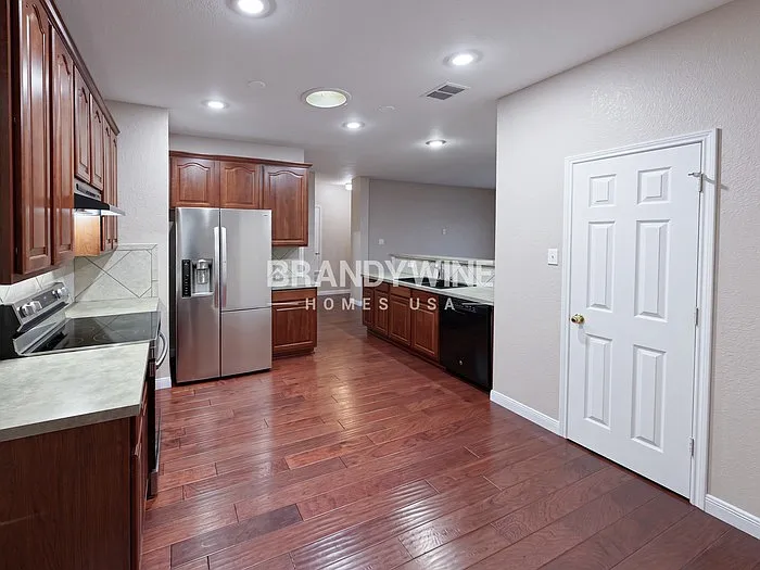 1116 Roundhouse Dr — Photo 6