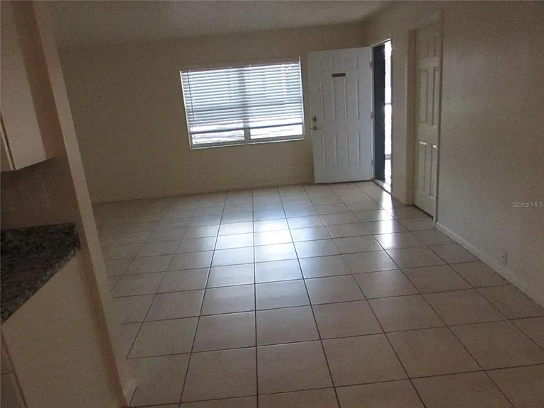 822 S Lone Oak Dr — Photo 8