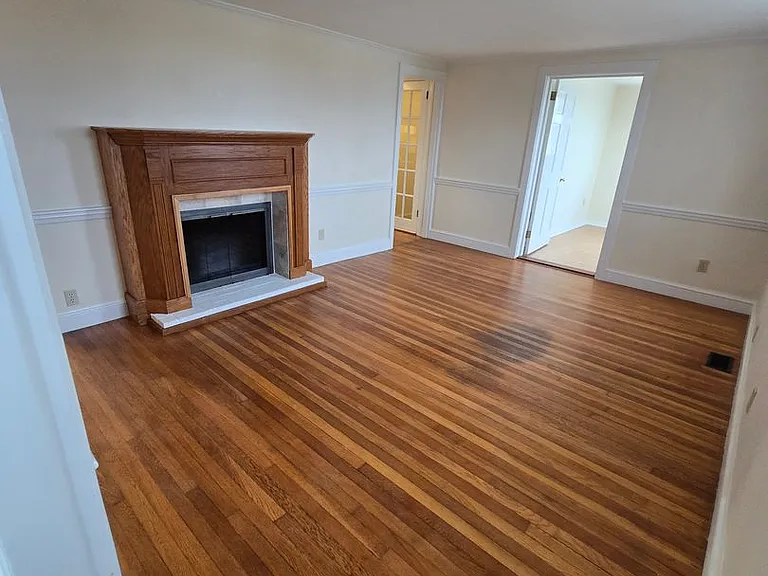 5 Hillside Ave — Photo 3