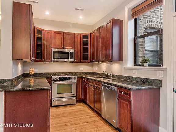 5th image of 743 W Waveland Ave APT 3