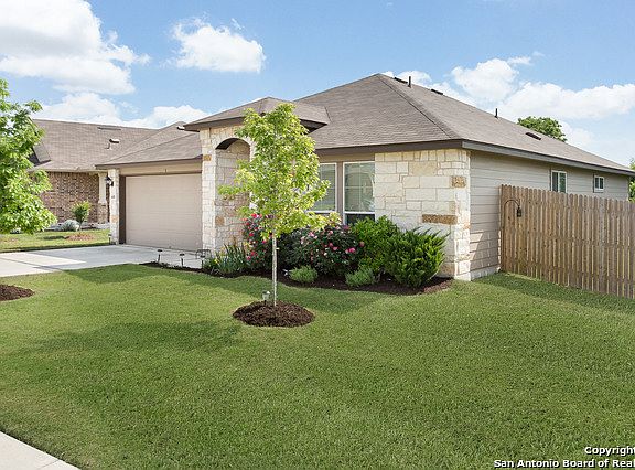 2nd image of 408 Capistrano Dr