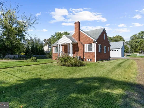 1242 Delmont Rd, Severn, MD 21144