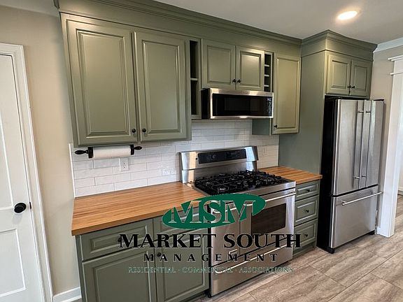 4th image of 3306 George St