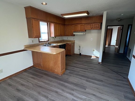 5th image of 193 Pearson Hill Rd
