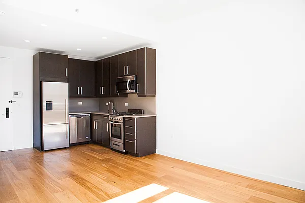 Rented by Pink Stone Realty LLC | media 2