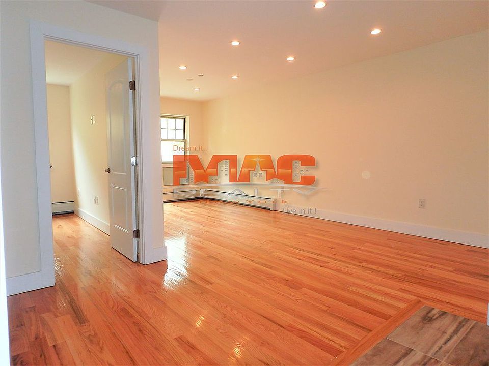1st image of 3084 29th St APT 2F