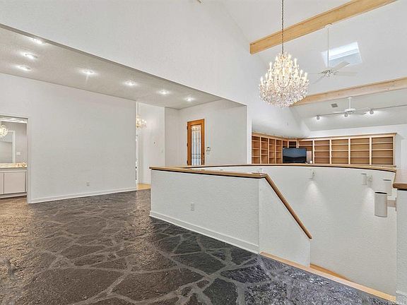 4th image of 5000 Central Ave APT 26-27