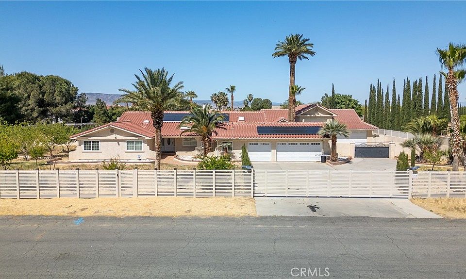 1st image of 43639 Tomahawk Pl