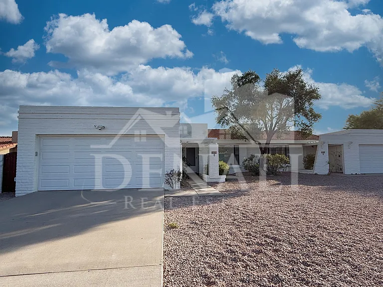 15076 N Escondido Dr #B — Photo 2