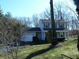 7 Lake Isle Dr, West Milford, NJ