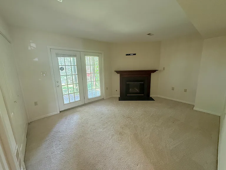 1st Floor living area