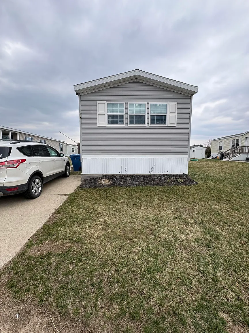 360 E Tuttle Rd #217 photo 1