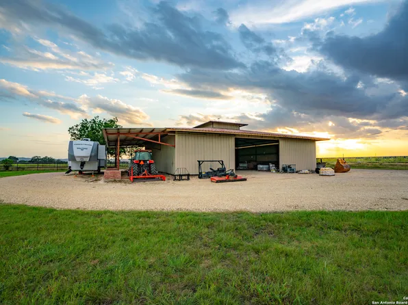 2308 Fm 3240, Bandera, TX 78003