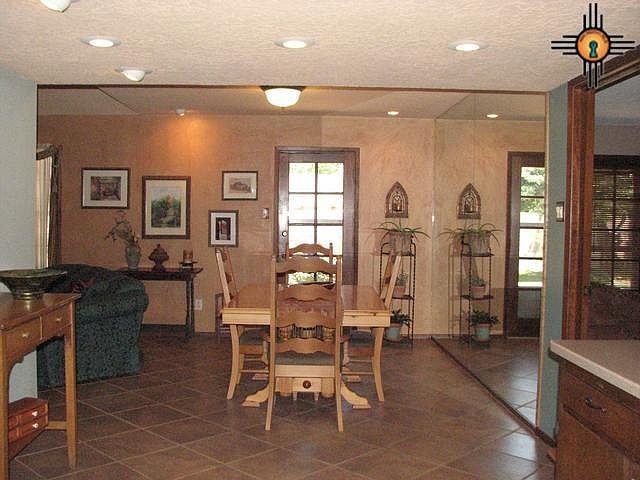 1st image of 1404 Hillcrest Dr