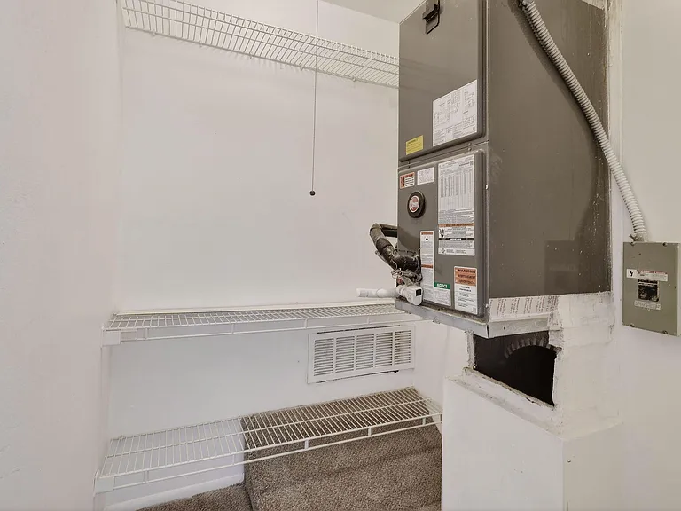 3502 Gardens East Dr #B — Photo 38