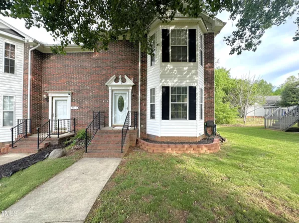 208B Mallard Creek Dr, Graham, NC 27253