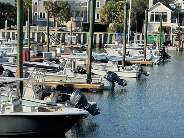 40 41st Ave #D16, Isle Of Palms, SC 29451